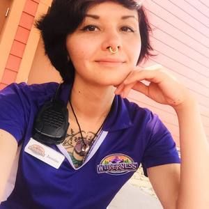 Meet your Posher, Jasmine